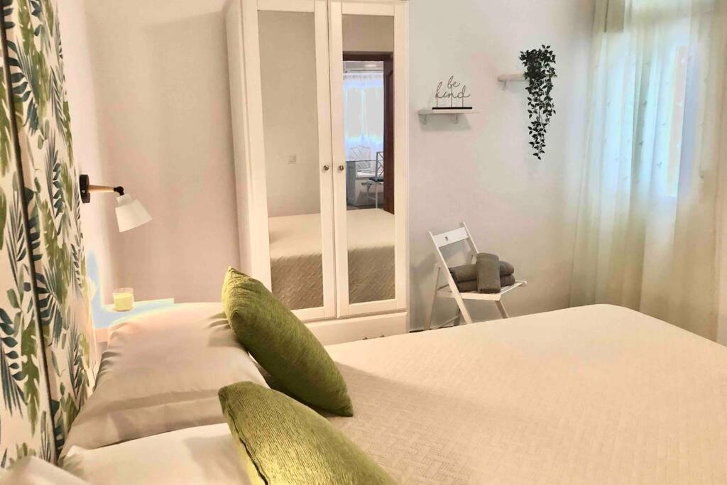 Centrico Apartamento Con Terraza Y Wifi Ronda Eksteriør billede