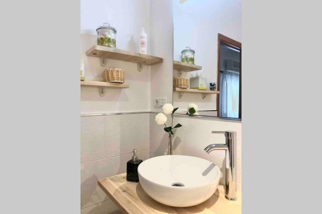 Centrico Apartamento Con Terraza Y Wifi Ronda Eksteriør billede